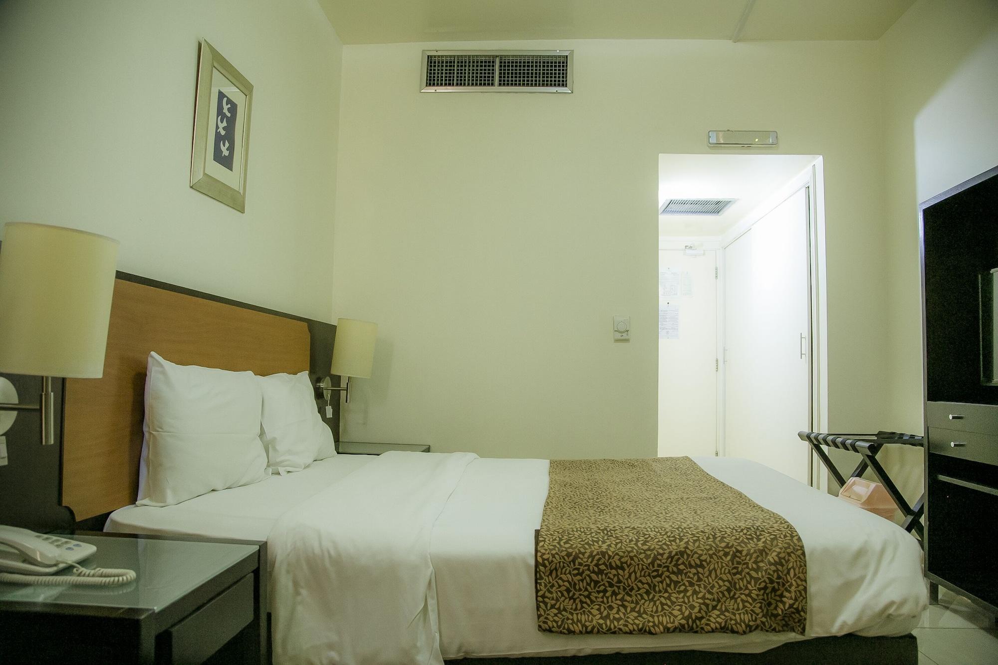 Phoenicia Grand Hotel Dubai Luaran gambar