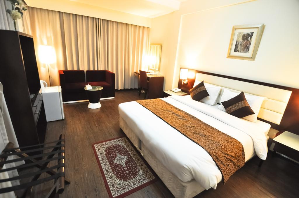 Phoenicia Grand Hotel Dubai Luaran gambar
