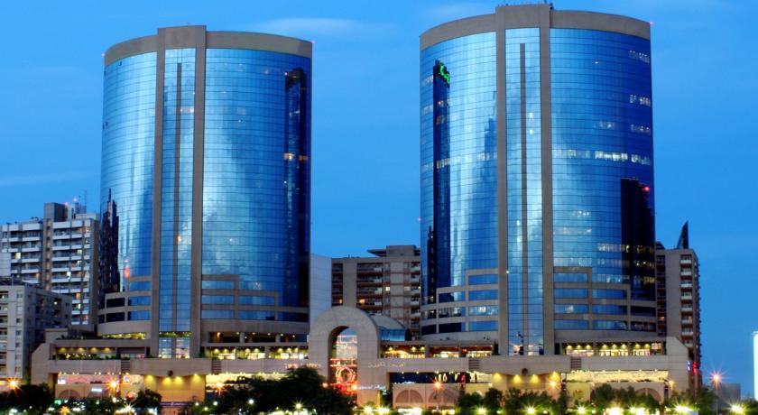 Phoenicia Grand Hotel Dubai Luaran gambar