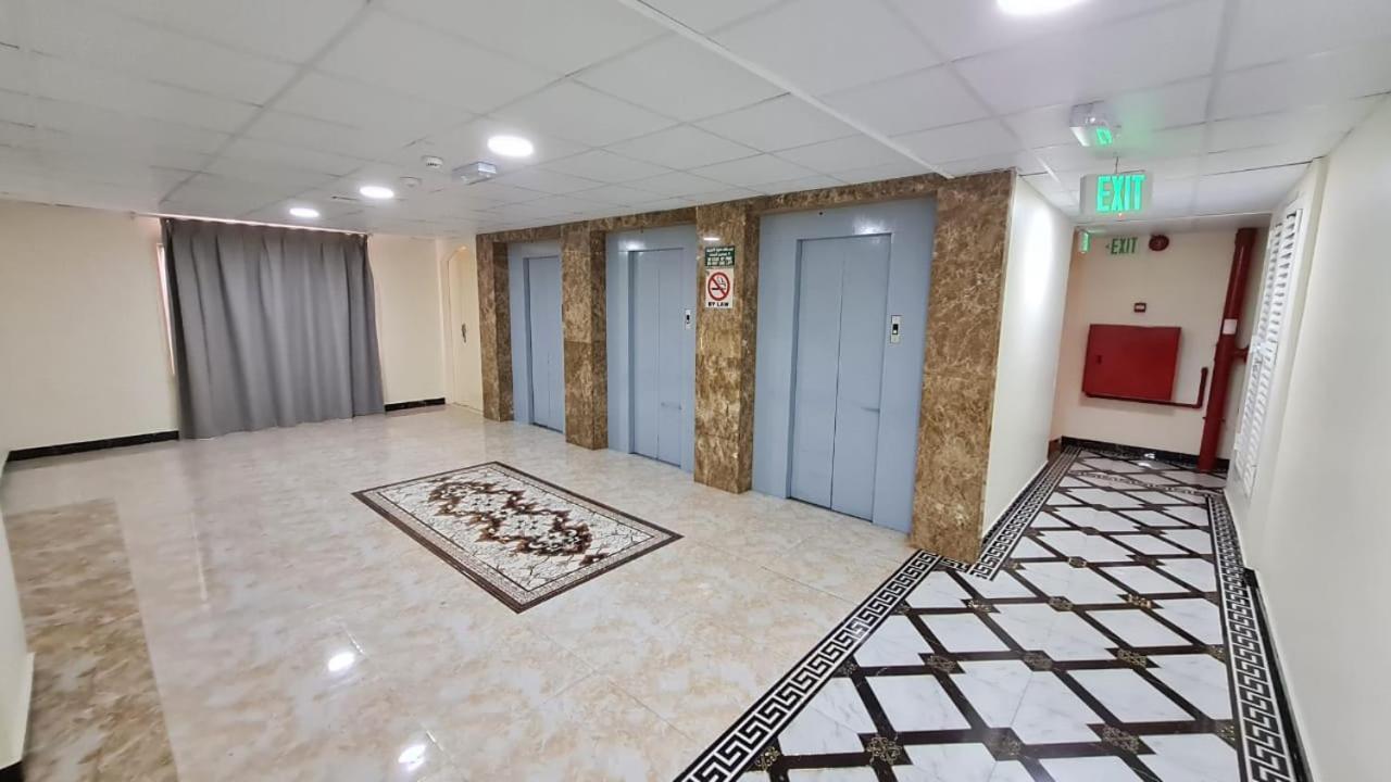 Phoenicia Grand Hotel Dubai Luaran gambar