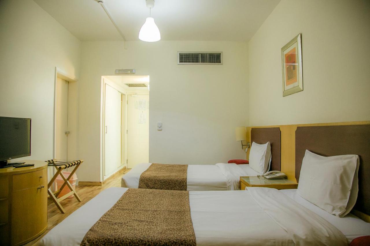 Phoenicia Grand Hotel Dubai Luaran gambar